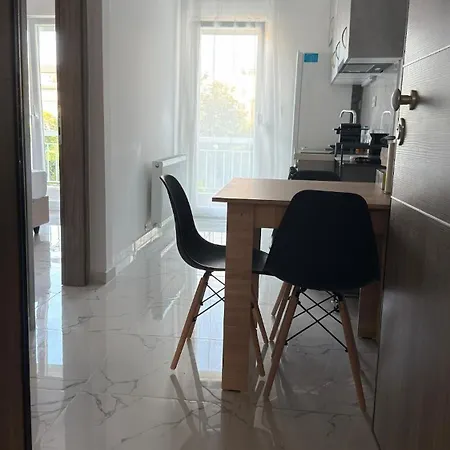 Cozy Near The Seafront Apartament *